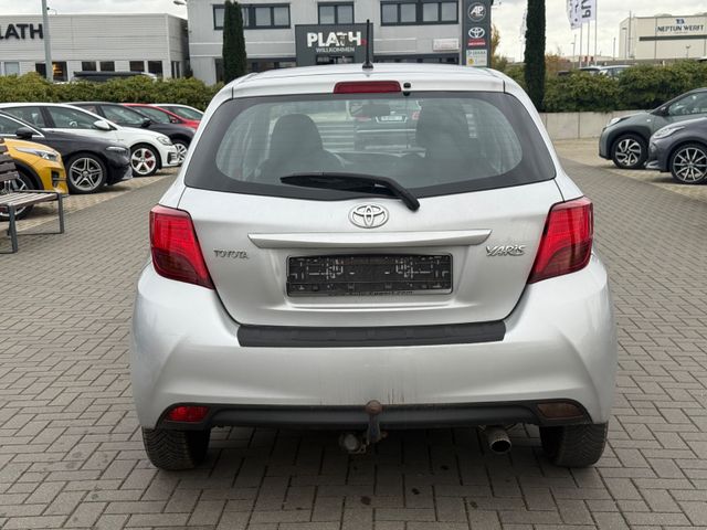 Toyota Yaris  Basis