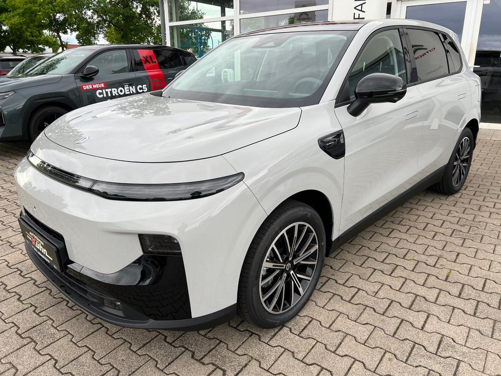 Leapmotor B10 REEV DESIGN