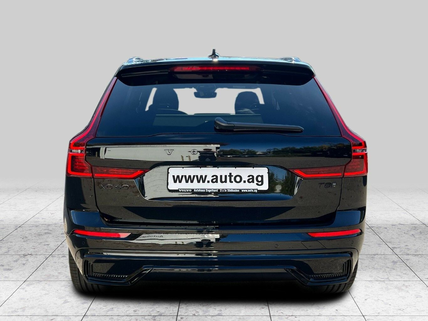 Volvo XC60 T8 Plus Black Edition imagem 3