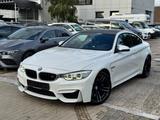BMW M4 Coupe DKG/ HK/LED/HUD/AKRAPOVIC - BMW M4 in Leverkusen