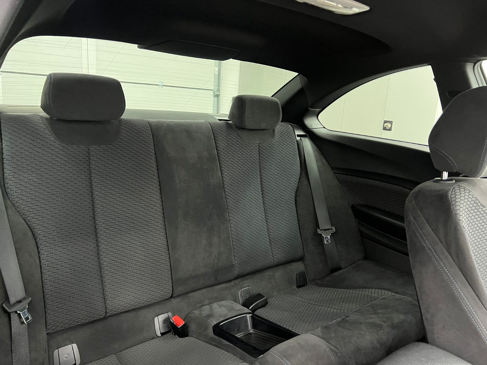 Fahrzeugabbildung BMW 218 i Coupe M SPORT PAKET/SHZ/H&K/19 ZOLL/19%