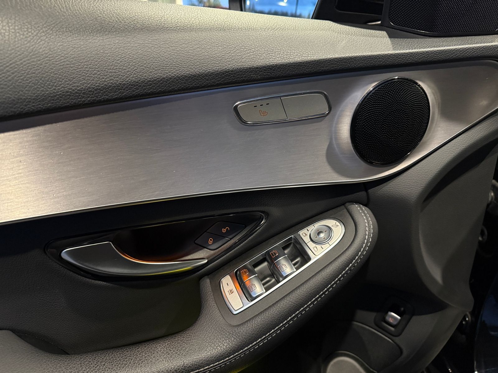 Fahrzeugabbildung Mercedes-Benz C 220d Avantgarde LED NAVI ALU