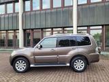 Mitsubishi Pajero 3.2 DI-D Limited Edition Nur 93 Tkm-1 Hd- - Mitsubishi Pajero mit Diesel-Antrieb: Automatik