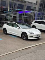 Tesla Model 3 Langstreckenbatterie - Allradantrieb - Tesla Model 3 in Stuttgart