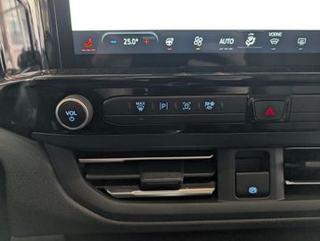 Ford Tourneo Custom 2.0 EcoBlue L1 Titanium