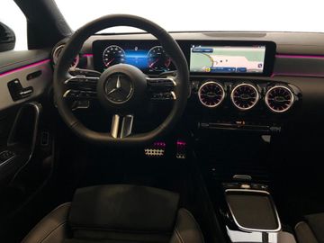 Mercedes CLA 180 Shooting Brake - 5