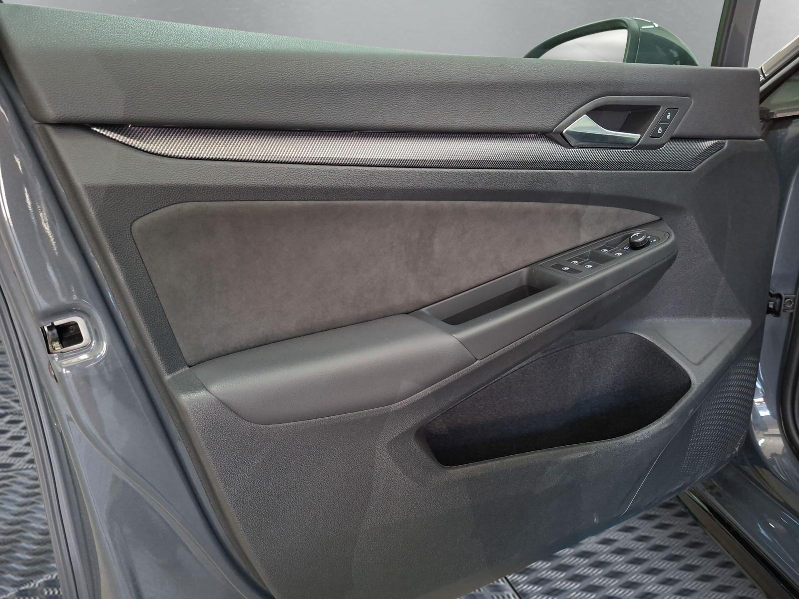 Volkswagen Golf VIII Variant 1.5 TSI R-Line ACC Rf.kamera, миниатюра 14
