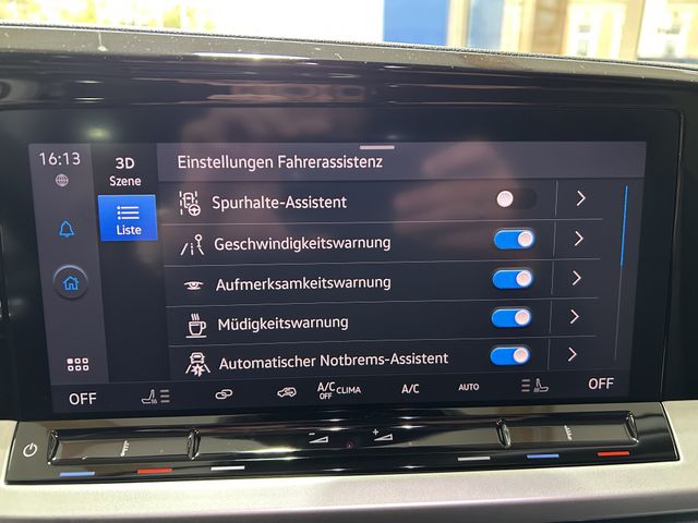 Ford Grand Tourneo Connect PHEV Titanium