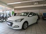 Hyundai i20 1.2i Family  + - Hyundai i20 in Oldenburg