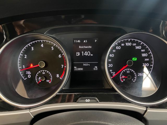 MYAUTOCENTER – Gebraucht- und Jahreswagen mit Werkstattservice in Pfaffenhofen Volkswagen Touran Comfortline BMTStart-Stopp *7-Sitzer*TÜV