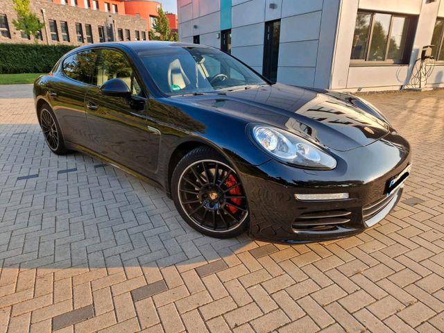 Porsche Panamera Edition