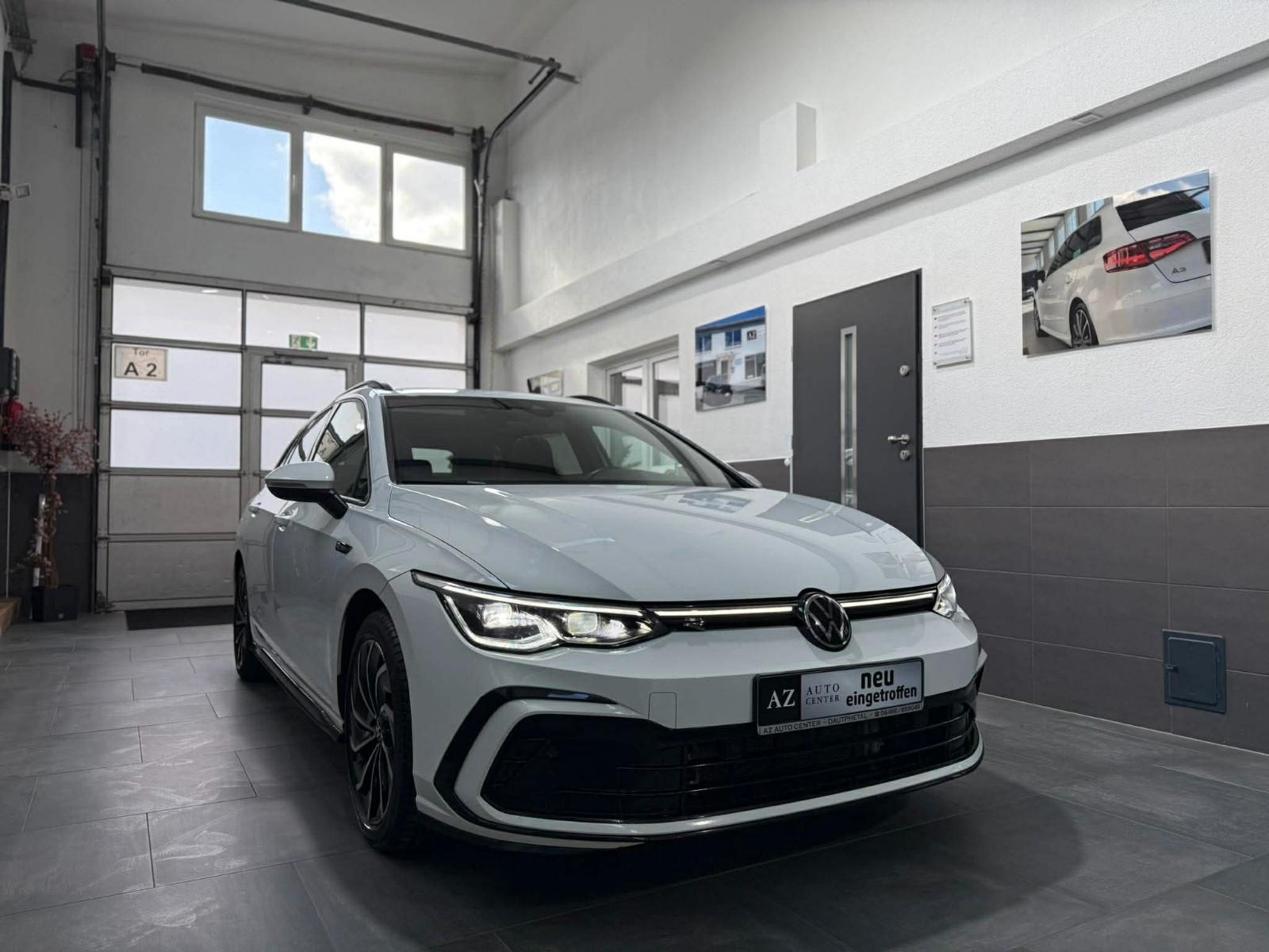 Volkswagen Golf VIII 2.0 TDI Var. R Line/Matrix/Panorama/