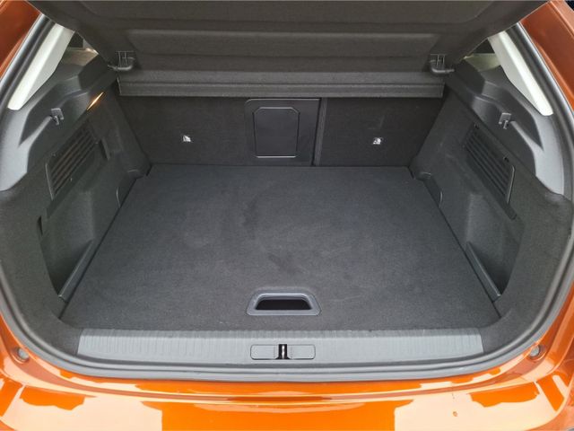 Citroën C4 Shine 1.2 PT 130 EAT8 °LED°ACC°HUD°RFK°Navi°