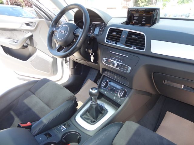 Fahrzeugabbildung Audi Q3 sport/Pano/1.Hand/AHK/Leder/LED/83.900km/