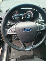 Ford Edge 2,0 l TDCi Bi-Turbo Titanium  - Ford Edge: Von Privat