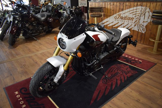 Indian Scout 101  2025  LIMITED + TECH  Navi U.V.M.