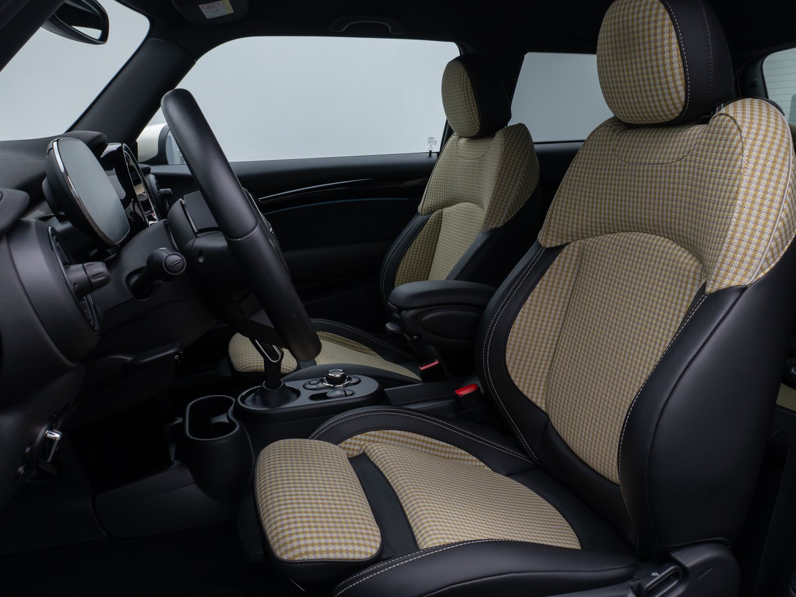 Fahrzeugabbildung MINI COOPER SE Resolute Edition PDC hinten LED Navi