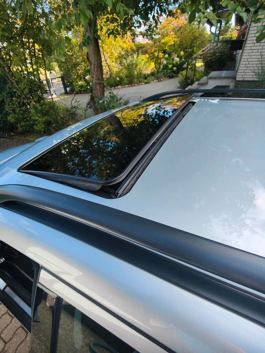 Mercedes-Benz C320 2005 — photo 9