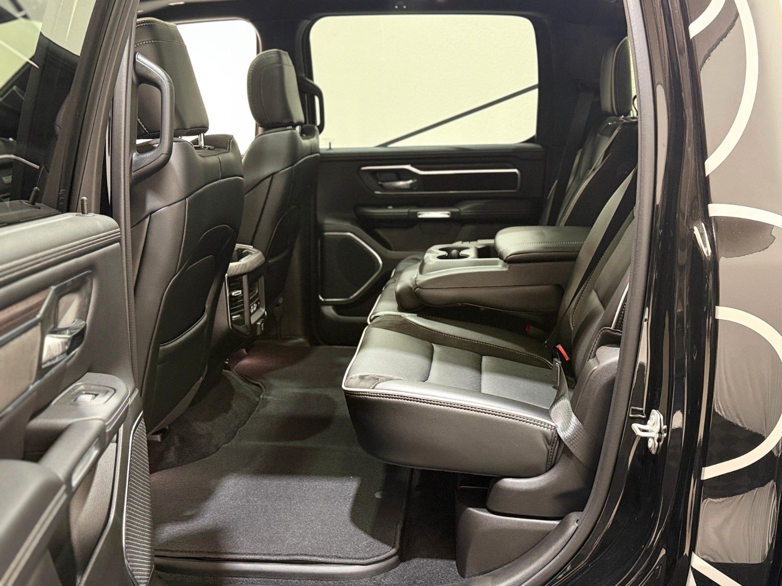 Fahrzeugabbildung Dodge RAM 1500 Laramie Sport MY25 *LPG,REVOLVER,AHK*