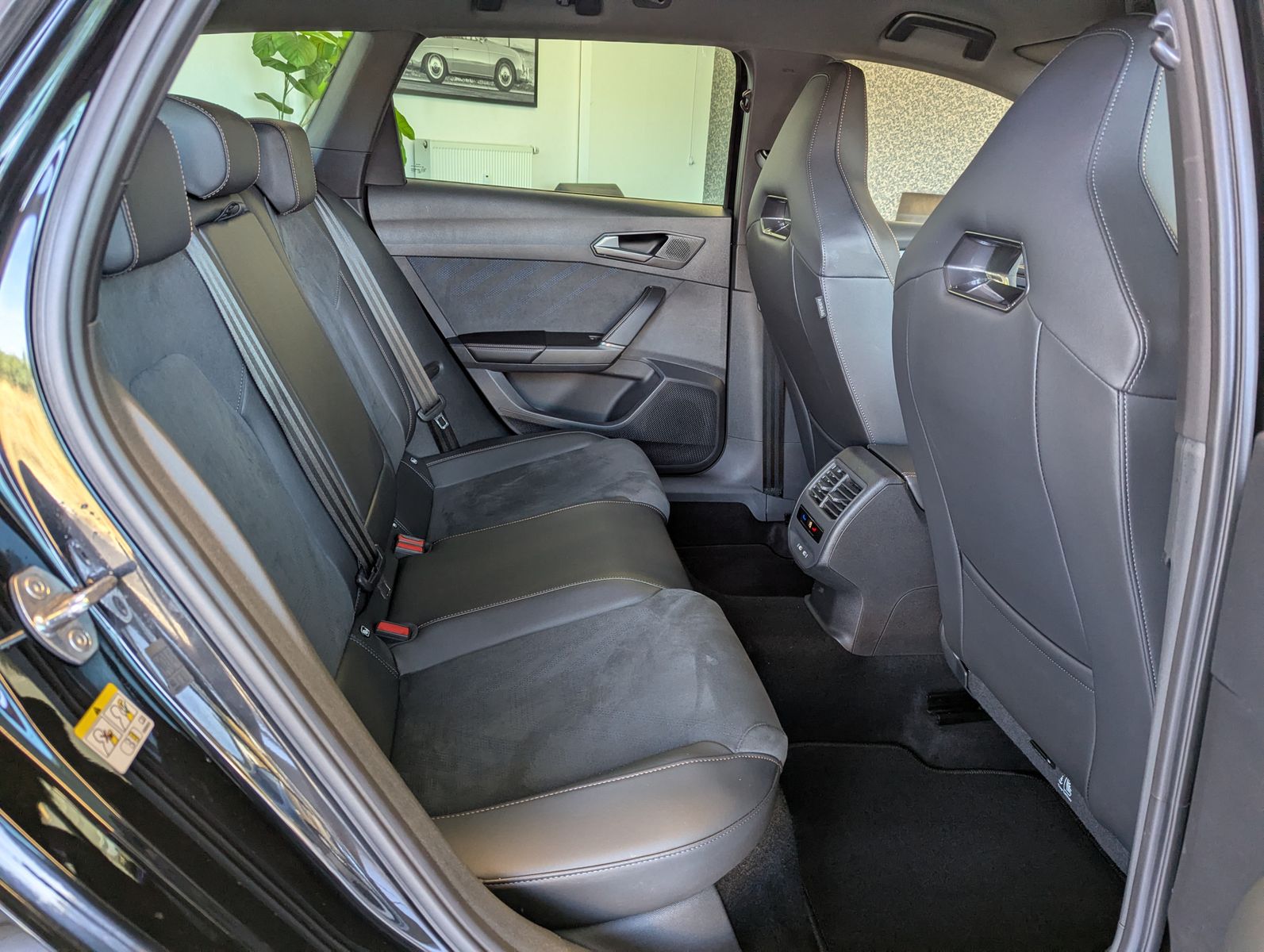 Fahrzeugabbildung CUPRA Leon 2.0 DSG Dynamic/Edge-Paket Navi AHK 5J-Gara
