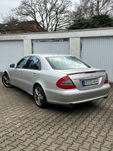 Mercedes-Benz E 320 CDI AVANGARDE AUTOMATIK - Mercedes-Benz E 320 in Mönchengladbach