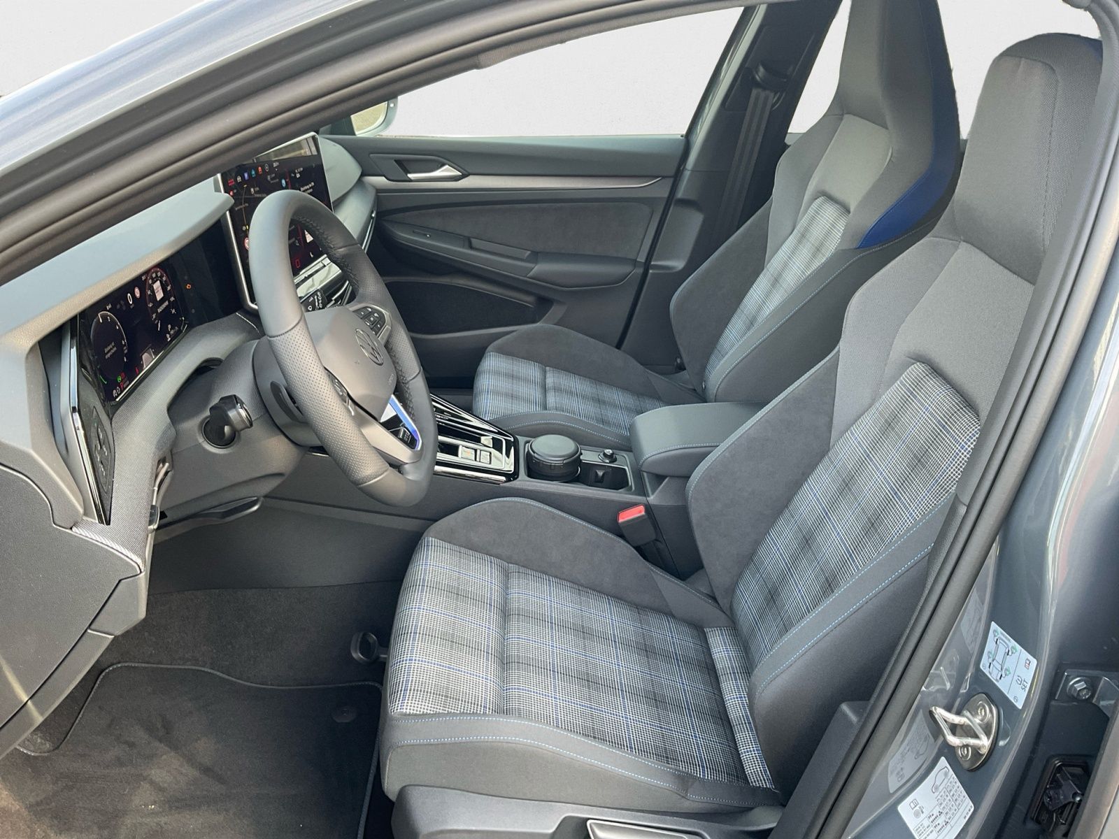Volkswagen Golf - Bild 9