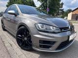 Volkswagen Golf VII Lim. R BMT 4Motion*Panorama*Kamera* - Volkswagen Golf: R Vi
