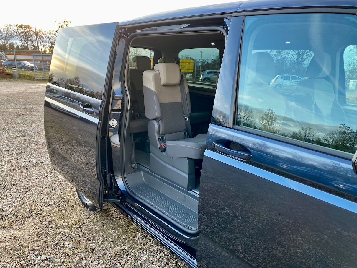 Fahrzeugabbildung Volkswagen T7 Multivan 2.0 TDI LANG LIFE AAC NAVI 7-SITZER