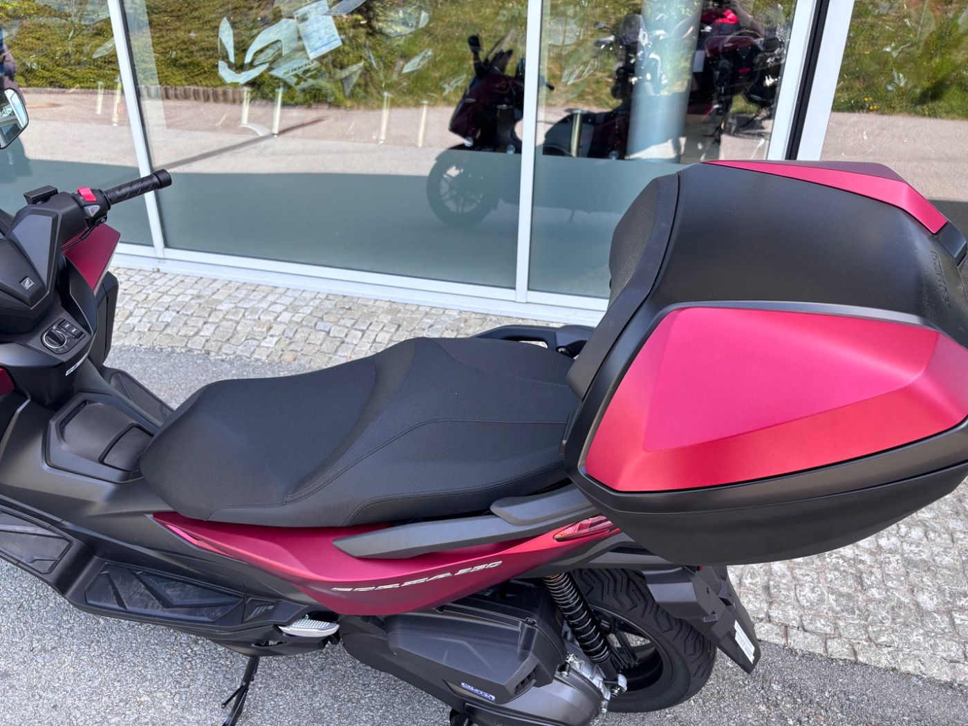 Fahrzeugabbildung Honda Forza 350 NSS 350