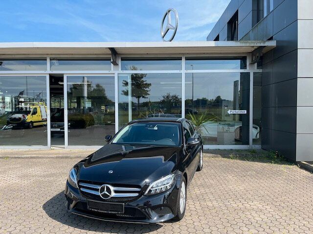 Mercedes-Benz C 180 AVANTGARDE/KAMERA/LED/KEYLESS/NAVI/P-PAKET