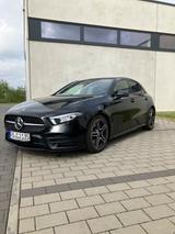 Mercedes-Benz A 220 4MATIC DCT -