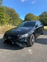 Mercedes-Benz E-Klasse Kombi (T) 250 schwa... - Mercedes-Benz 250 in Hamburg