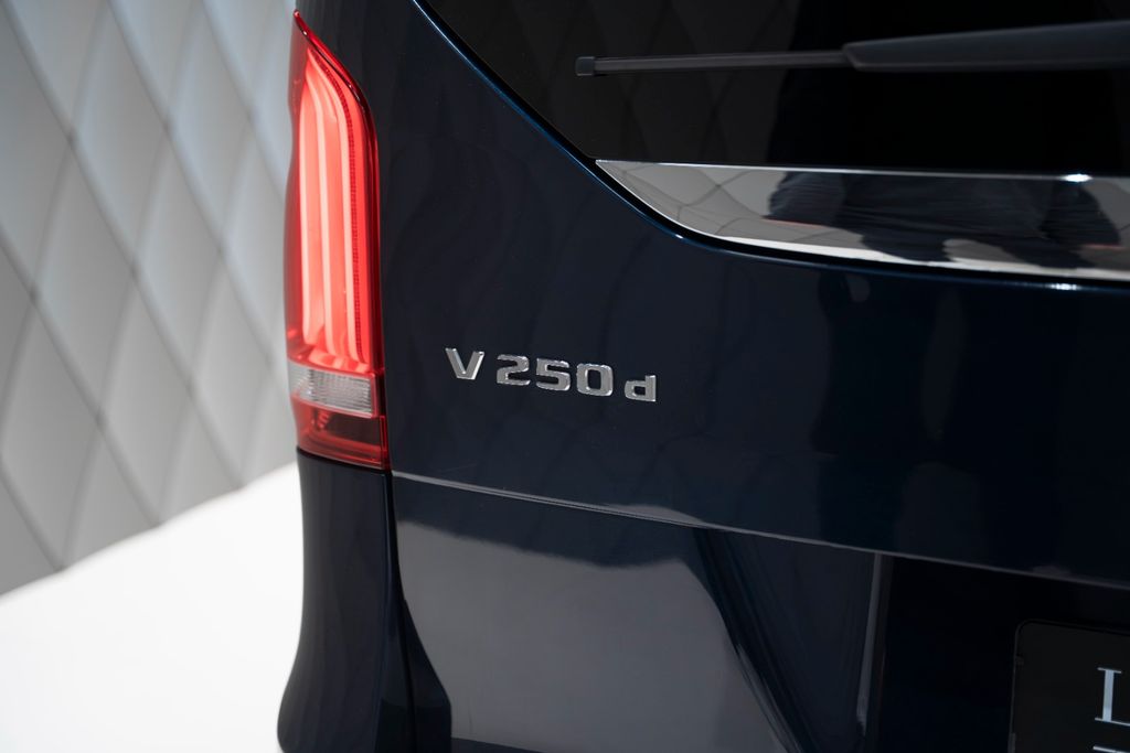 V 250 d Avantgarde Ed. BRABUS  BLUE/BLACK AMG - Bild 9