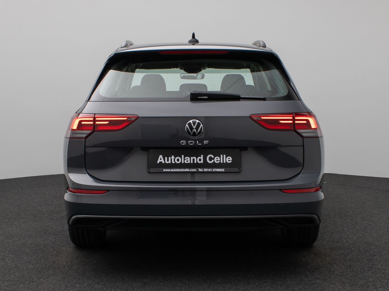 Fahrzeugabbildung Volkswagen Golf VIII Life 2.0 TDI SCR DSG HUD Kamera Lnkrhz