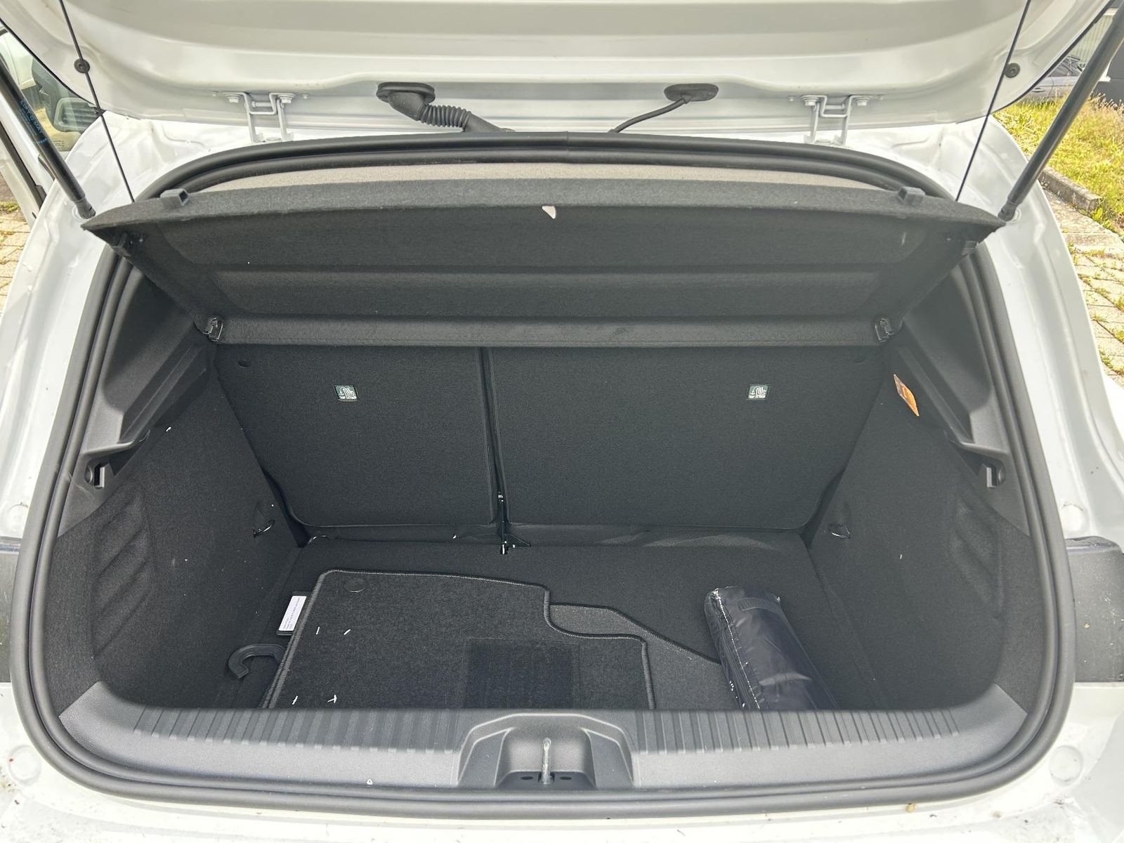 Renault Clio - Bild 8