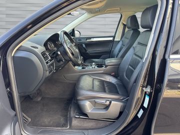 Volkswagen Touareg - 9