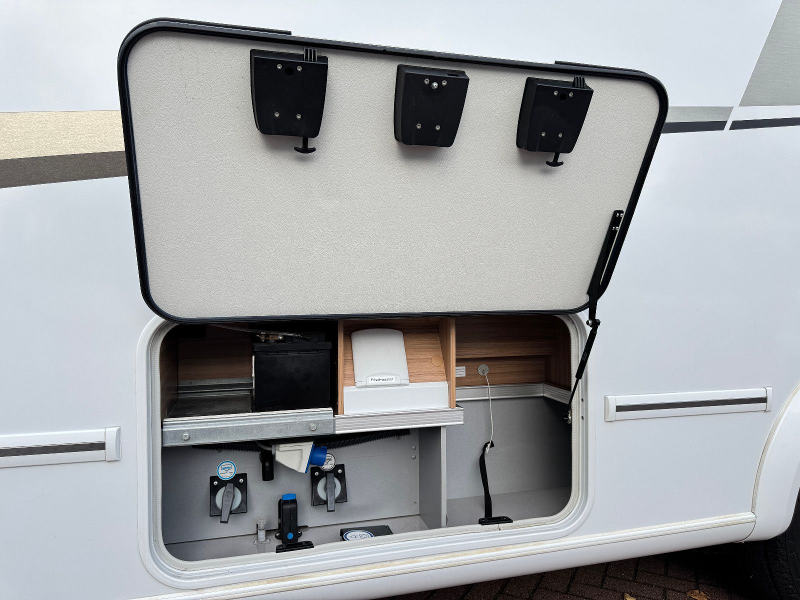 Fahrzeugabbildung Knaus SUN TI 700 MEG PLATINUM SELECTION FIAT 1.HAND