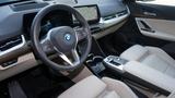 BMW iX1 eDRIVE 20 INNOVATION*PANO*TRAVEL*SoH 96,7% - BMW iX1 eDrive20 Gebrauchtwagen