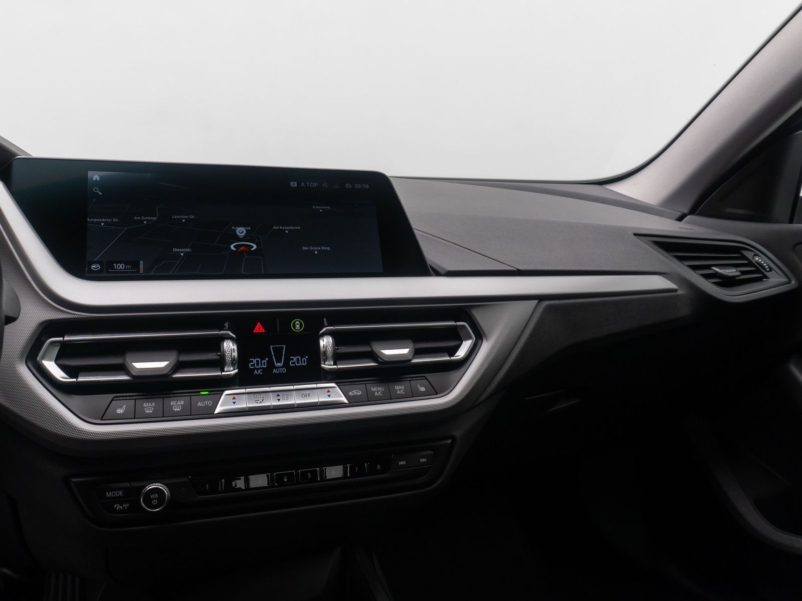 Fahrzeugabbildung BMW 216 Gran Coup&eacute; DAB GeschwindigReg PDC CockpitPr