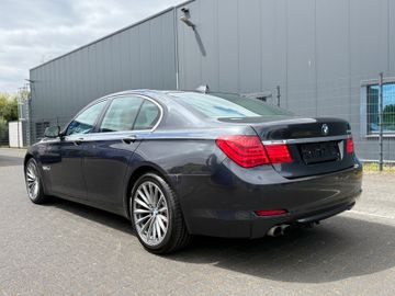 BMW 730 - 6