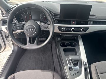 Audi A4 - 12