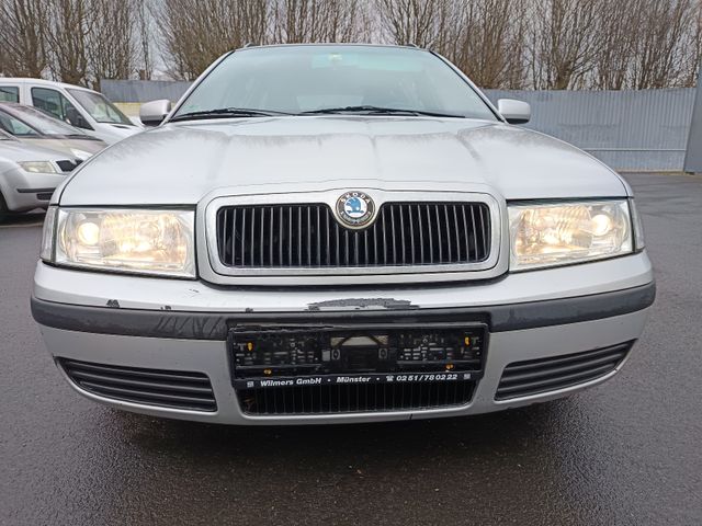 Skoda Octavia Combi Elegance, Klima, ZV, Servo