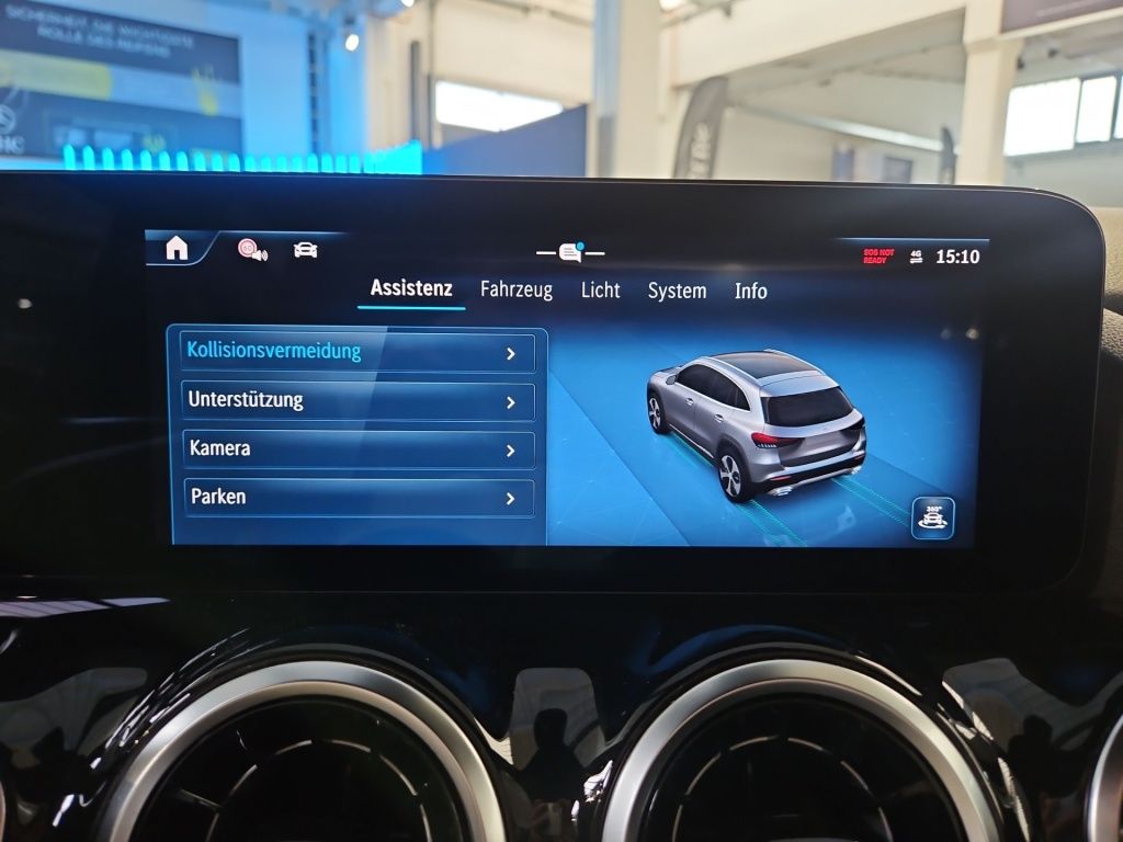 Fahrzeugabbildung Mercedes-Benz GLA 200 Progressive Totwi. Navi LED 360° SpurH