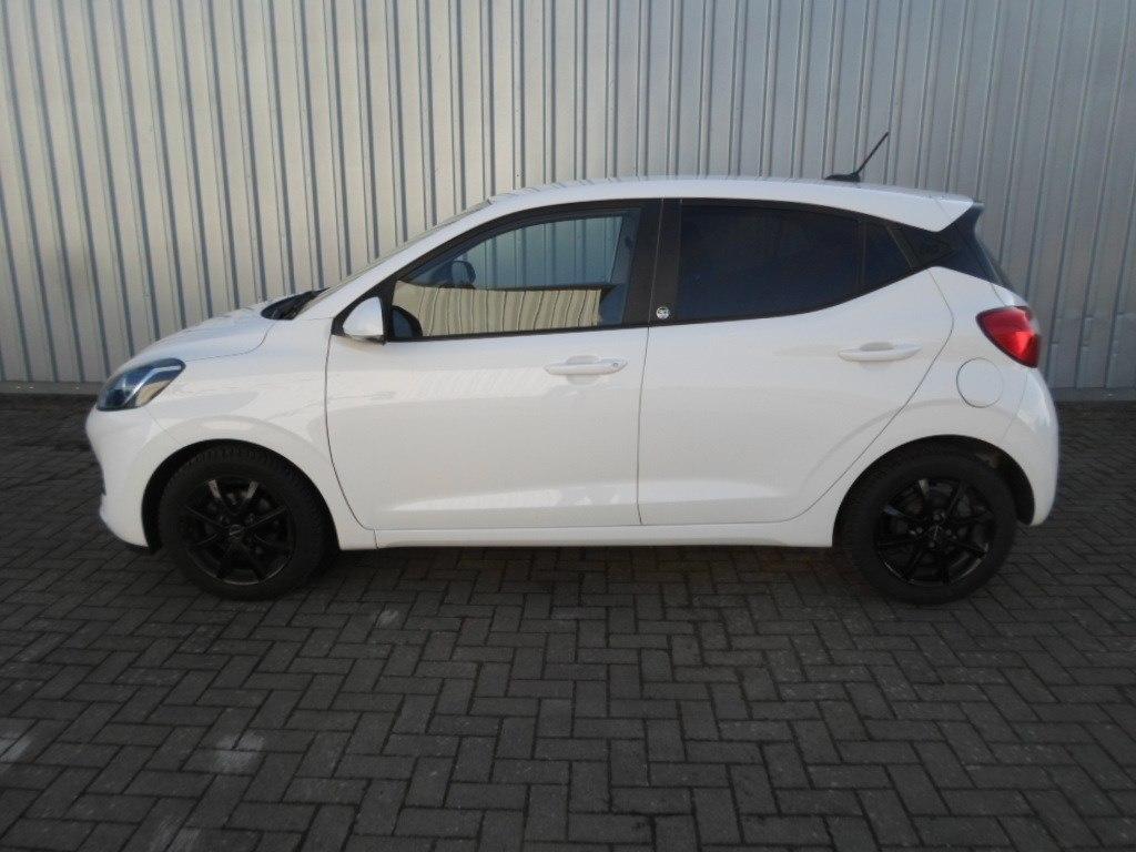 Hyundai i10 Edition 30