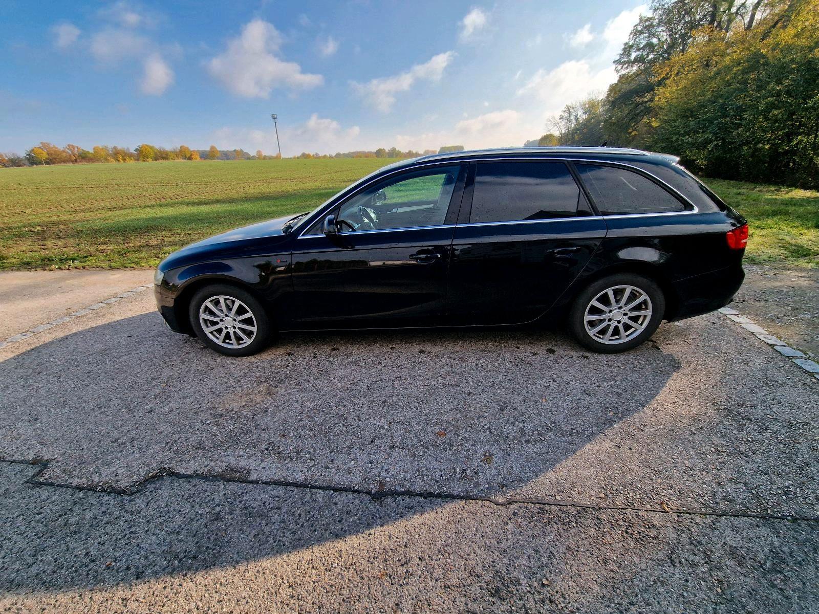 Audi A4 2011 — photo 5
