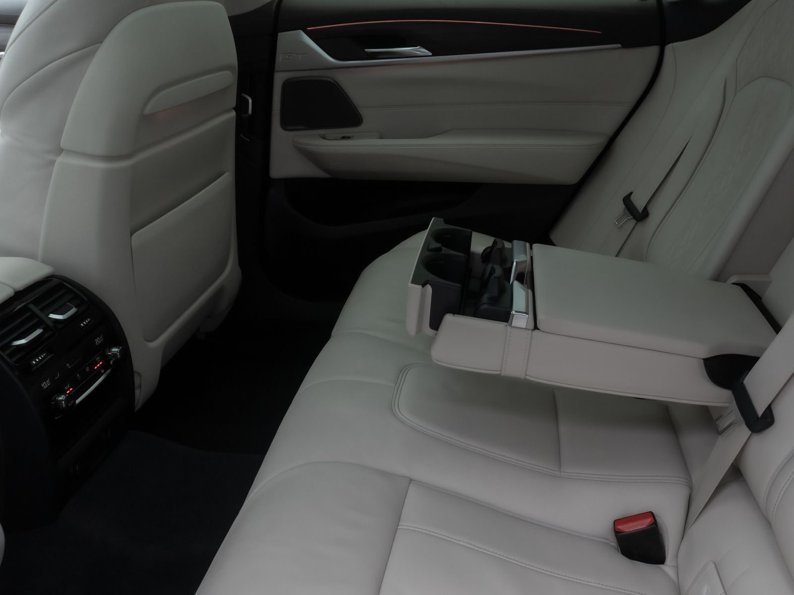 Fahrzeugabbildung BMW 640d Gran Turismo Luxury Line 360°Memory ACC Sof