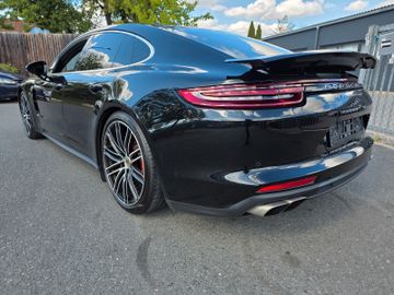 Porsche Panamera - 7