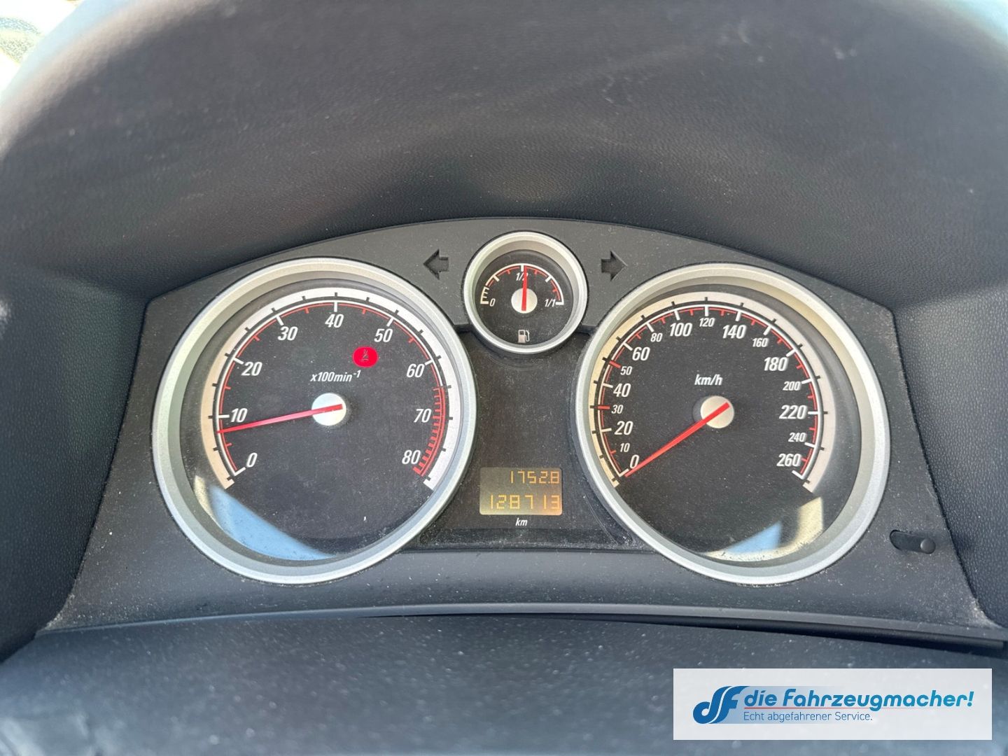 Fahrzeugabbildung Opel Astra H Sport Temp PDC HÄNDLER AUTO Alu Sportfah