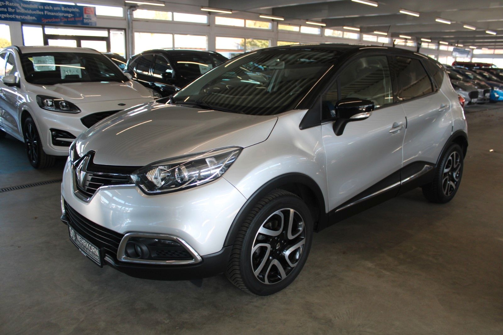 Fahrzeugabbildung Renault Captur Luxe 120 AUTOMATIK AHK NAVI CAM Klimaauto
