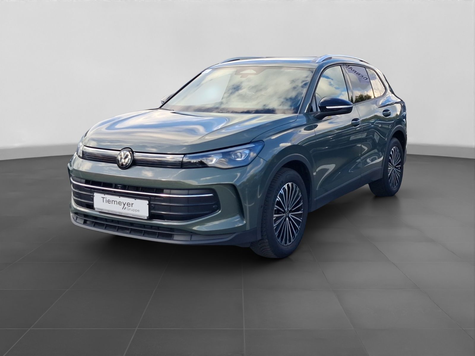 Volkswagen Tiguan 1.5 eTSI DSG GOAL IQ.LIGHT KAMERA AHK foto 2